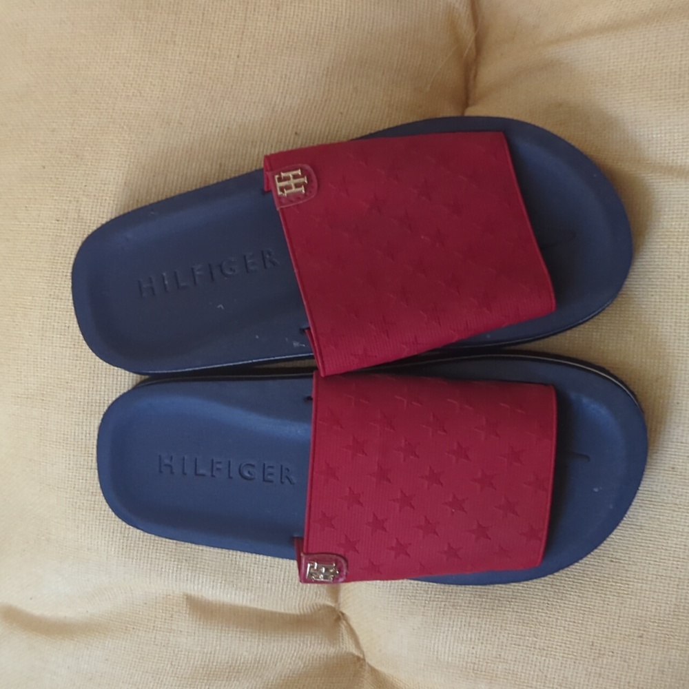 Tommy Hilfiger red and blue soft sandals size 6us